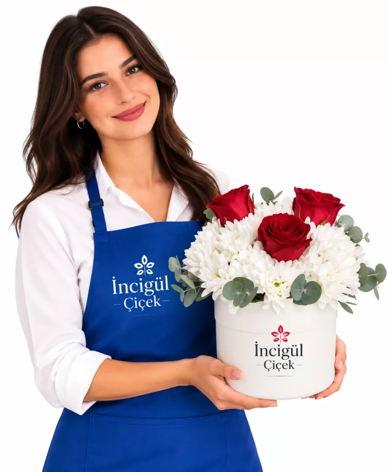 Beyaz Polimer Saksıda 3 Gül ve Beyaz Papatyalar